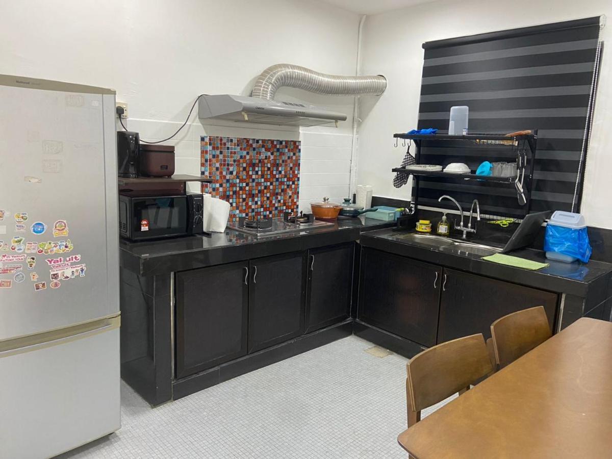 Hs Homestay Cenderawasih Kuantan Town Экстерьер фото